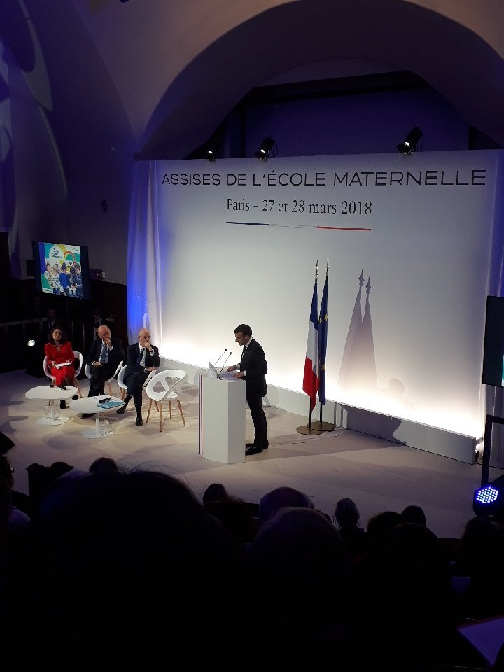 Les Assises de la maternelle : vers une maternelle plus ambitieuse 1 DZR53vjXcAI5AOm.jpg large