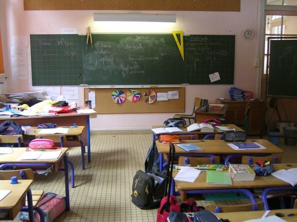Ecole_-_Salle_de_Classe_2-e1605871387260.jpg