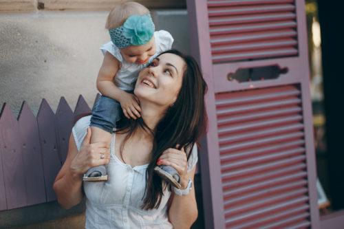 Complicité bébé maman